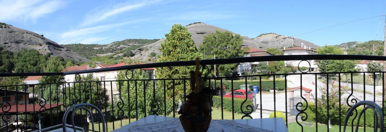 The Other Side Of Meteora With Lush Garden, Bbq & Pavillion Калампака Екстериор снимка
